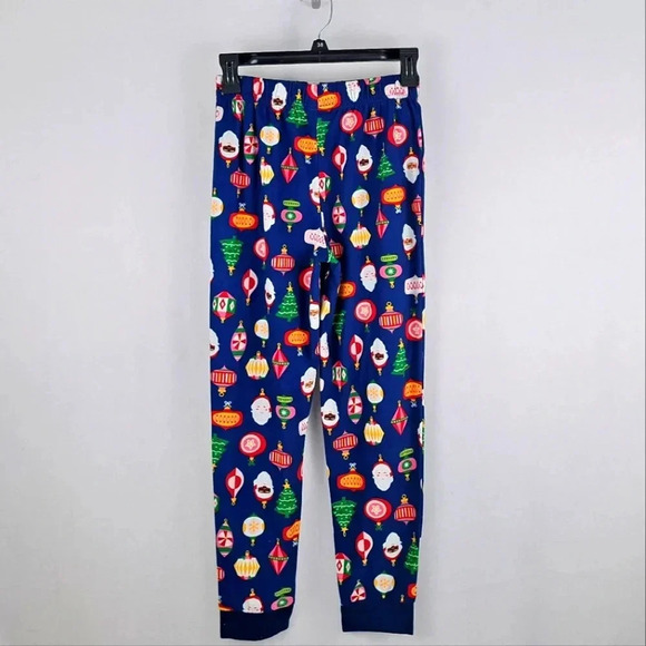 Christmas Pajamas Kid's M (10-12) Multicultural Santa Claus' - Picture 4 of 6